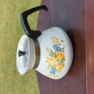 Rare Hard to Find Corning Ware Teapot Lancaster Rose Yellow 6 Cup Flowers